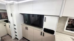 2025 Avida
                Esperance LX 