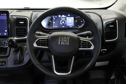 2025 Avida
                Trek 