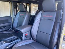 2025 Jeep
Wrangler Unlimited Rubicon