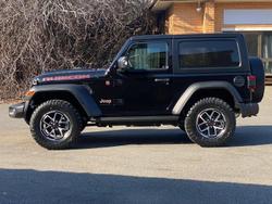2025 Jeep
Wrangler Rubicon
