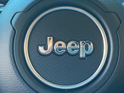 2025 Jeep
Wrangler Rubicon