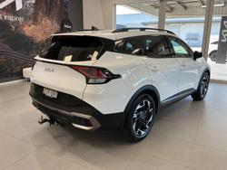 2022 Kia
Sportage SX+