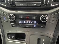 2017 Hyundai
                iMax 