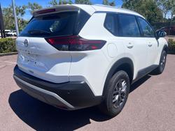 2025 Nissan X-TRAIL ST