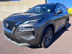 2025 Nissan
                X-TRAIL ST