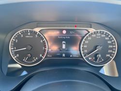 2025 Nissan
                X-TRAIL ST