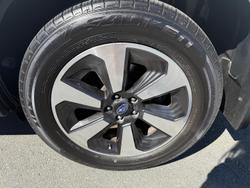 2017 Subaru
                Forester 2.5i-L