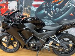 2015 Honda CBR300R BLACK
