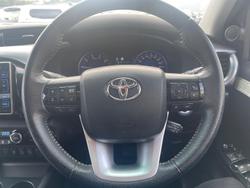 2019 Toyota
Hilux SR5