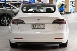 2022 Tesla Model 3 Rear-Wheel Drive Pearl White