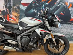 2020 Triumph STREET TRIPLE S 660 LAMS CRYSTAL WHITE