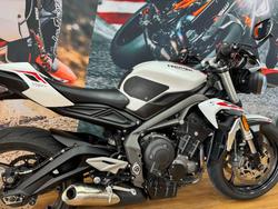 2020 Triumph STREET TRIPLE S 660 LAMS CRYSTAL WHITE