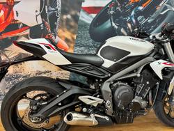 2020 Triumph STREET TRIPLE S 660 LAMS CRYSTAL WHITE