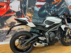 2020 Triumph STREET TRIPLE S 660 LAMS CRYSTAL WHITE