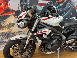 2020 Triumph STREET TRIPLE S 660 LAMS CRYSTAL WHITE
