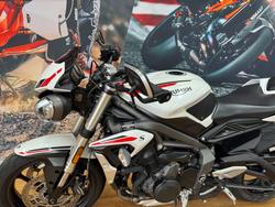 2020 Triumph STREET TRIPLE S 660 LAMS CRYSTAL WHITE
