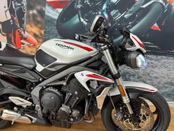 2020 Triumph STREET TRIPLE S 660 LAMS CRYSTAL WHITE