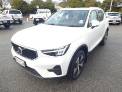 2022 VOLVO
XC40 PLUS B4 MHEV