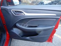 2022 MG ZST Vibe MY22 Diamond Red