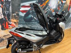 2019 Yamaha XMAX 300 (CZD300A) GREY