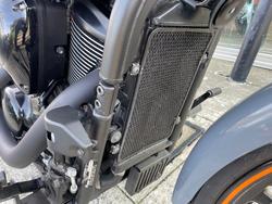 2019 Kawasaki VULCAN 900 (VN900) CUSTOM BLACK
