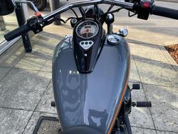 2019 Kawasaki VULCAN 900 (VN900) CUSTOM BLACK