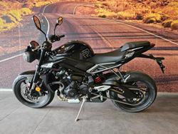 2025 Triumph Street Triple R 765 Street Triple Black