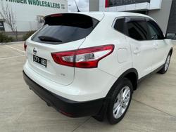 2017 Nissan QASHQAI TS J11 Ivory Pearl