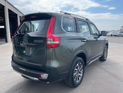 2023 Mahindra Scorpio Z8L