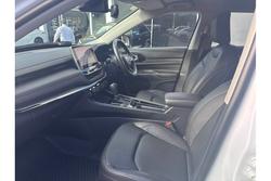 2022 Jeep
                Compass Trailhawk