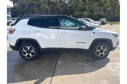 2022 Jeep
                Compass Trailhawk