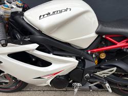 2012 Triumph DAYTONA R WHITE