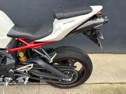 2012 Triumph DAYTONA R WHITE