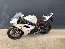 2012 Triumph DAYTONA R WHITE