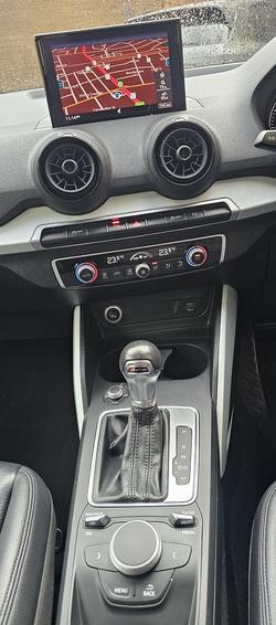 2018 Audi Q2 design GA MY18 Glacier White