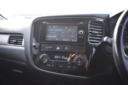 2013 Mitsubishi Outlander ES ZJ MY13 White