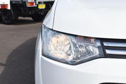 2013 Mitsubishi Outlander ES ZJ MY13 White