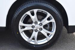 2013 Mitsubishi Outlander ES ZJ MY13 White