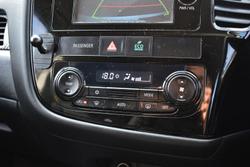 2013 Mitsubishi Outlander ES ZJ MY13 White