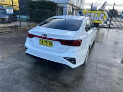 2020 KIA
CERATO S