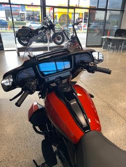 2025 Harley-davidson FLHXU STREET GLIDE ULTRA (117) WHISKEY FIRE