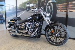 2025 Harley-davidson FXBR BREAKOUT (117) VIVID BLACK