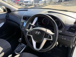2013 Hyundai Accent Elite RB2 Crystal White