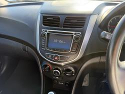 2013 Hyundai Accent Elite RB2 Crystal White