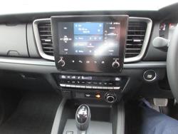 2025 Mazda BT-50 GT
