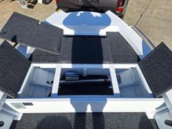 2025 QUINTREX 420 Explorer Trophy