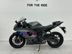 2024 YAMAHA YZF-R7LA grey