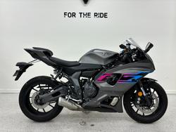 Yamaha YZF-R7LA