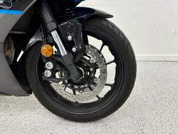 2024 YAMAHA YZF-R7LA grey