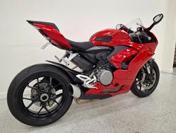 2024 DUCATI PANIGALE V2 Red